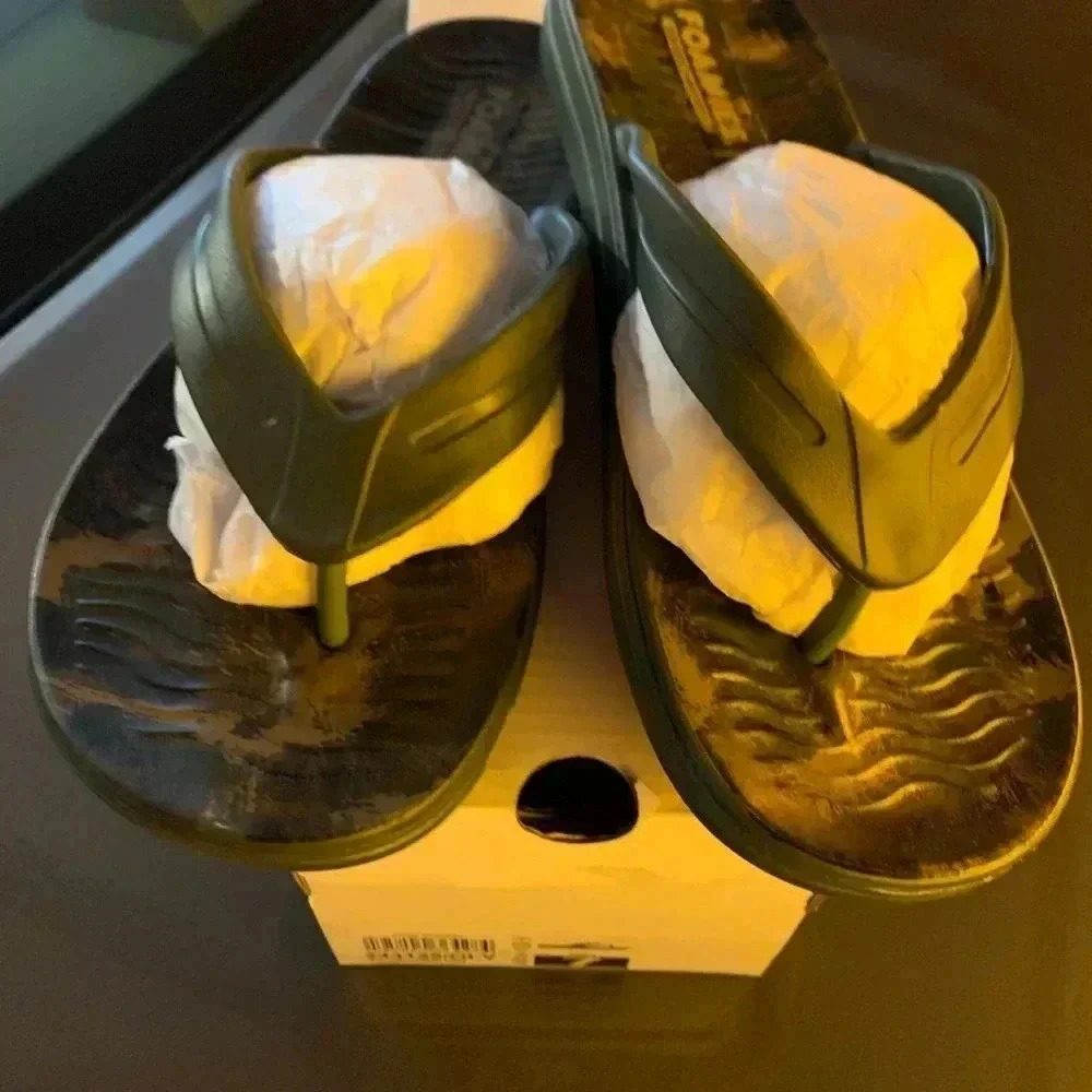 Sketcher Foamies flip Flips Size 7